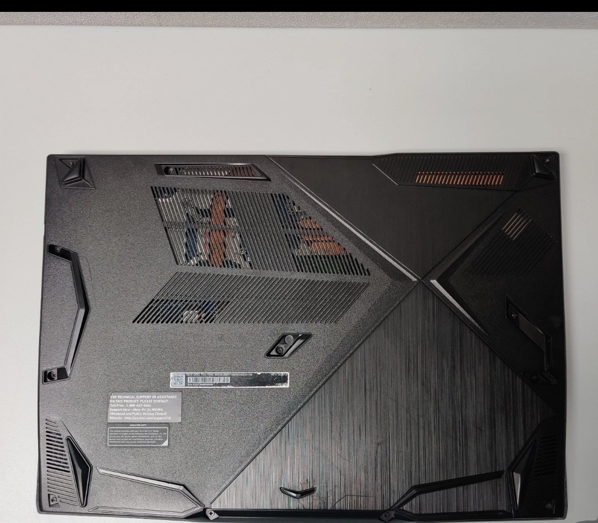 MSI Thin GF63 15 Gaming Laptop i5 / 256GB+500GB / 16GB / GTX 1650