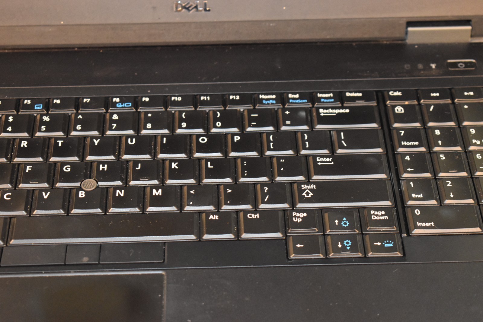 Dell Latitude E6540 Intel Core i5-4310M 8GB 500GB Windows 7 Pro 64-bit Webcam