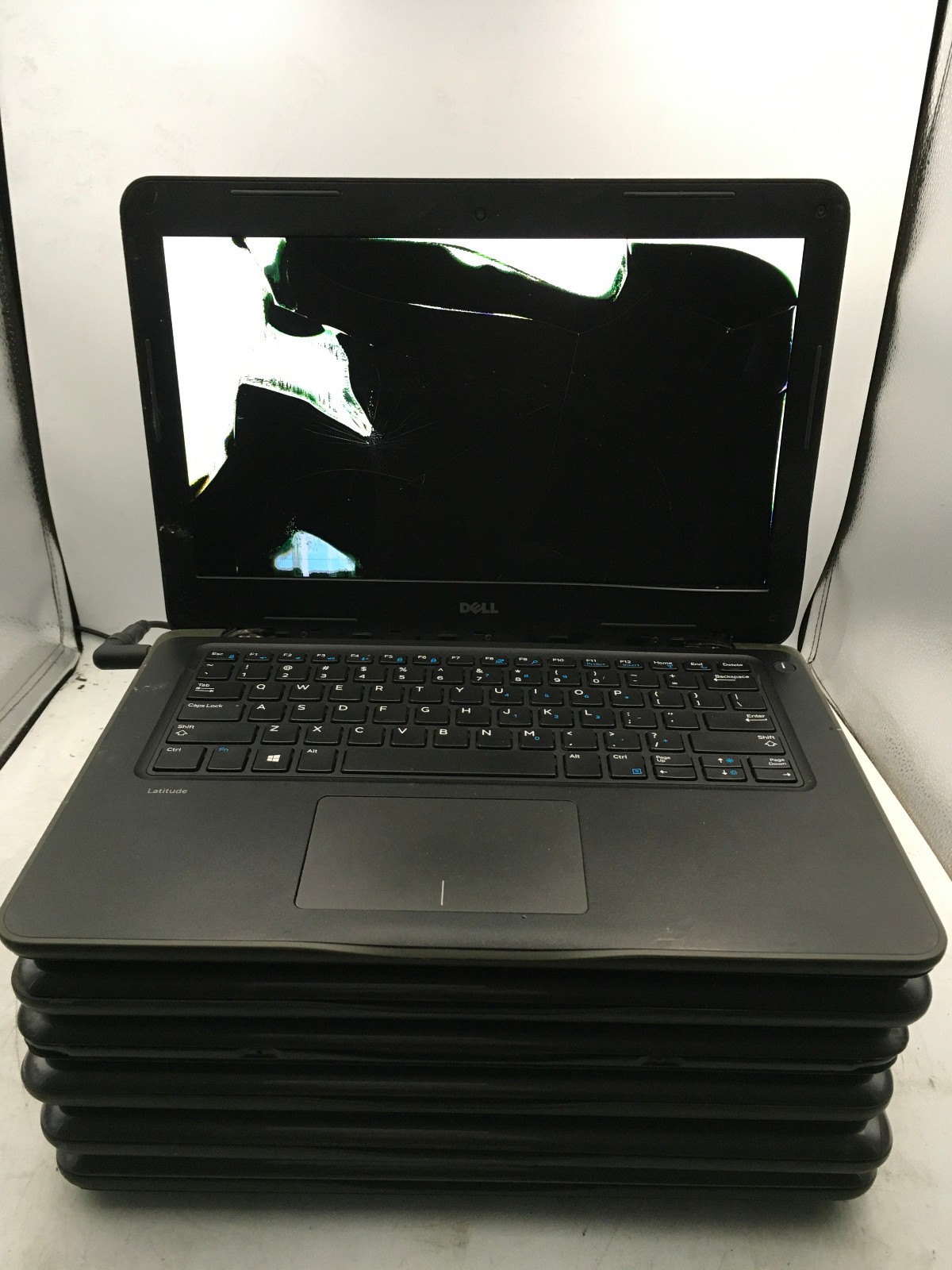 DELL LATITUDE 3380 – LOT OF 10 – FOR PARTS/BOOTS TO BIOS – MISSING COMPONENTS-BB