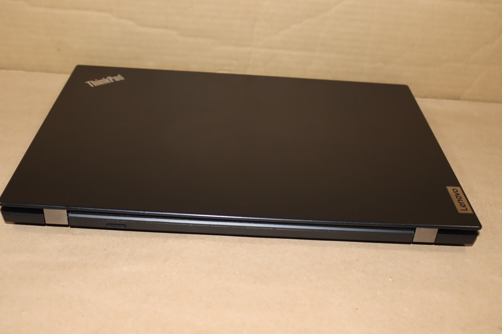 Lenovo ThinkPad T15p Gen 2 i7-11800H 2.3GHz 16GB 1 TB SSD NVIDIA GeForce GTX