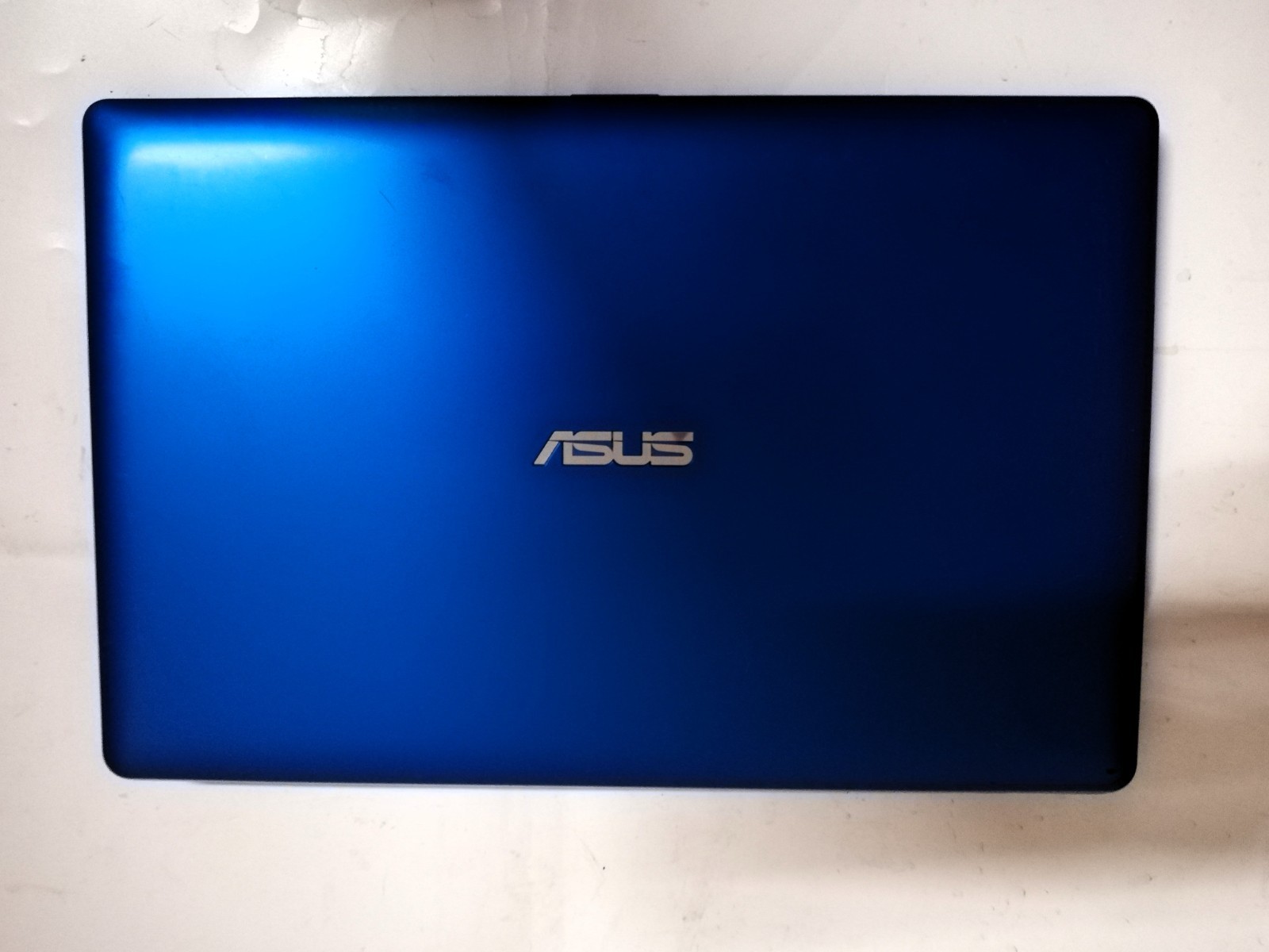 ASUS X200M notebook PC blue used, RAM 2 GB, intel celeron 2.16 GHz