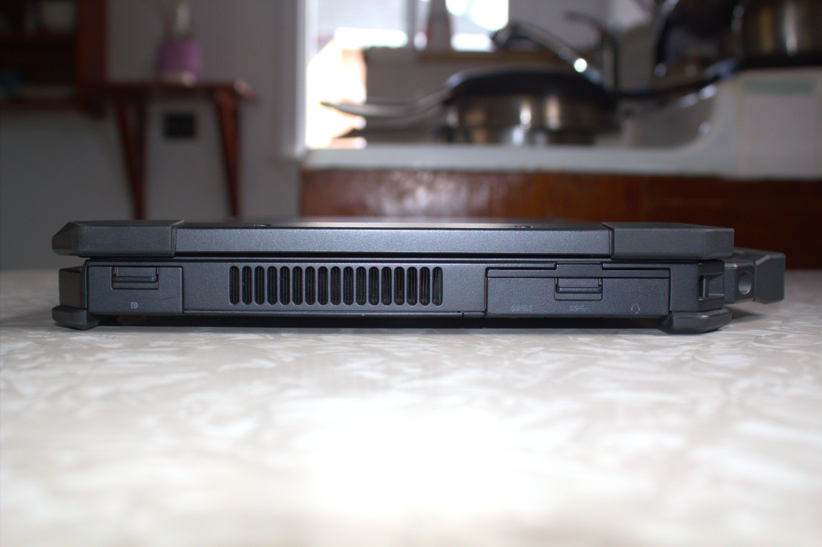 Dell Latitude 5420 Rugged i7-8650U AMD RX540 512GB 16GB Touch Good Condition