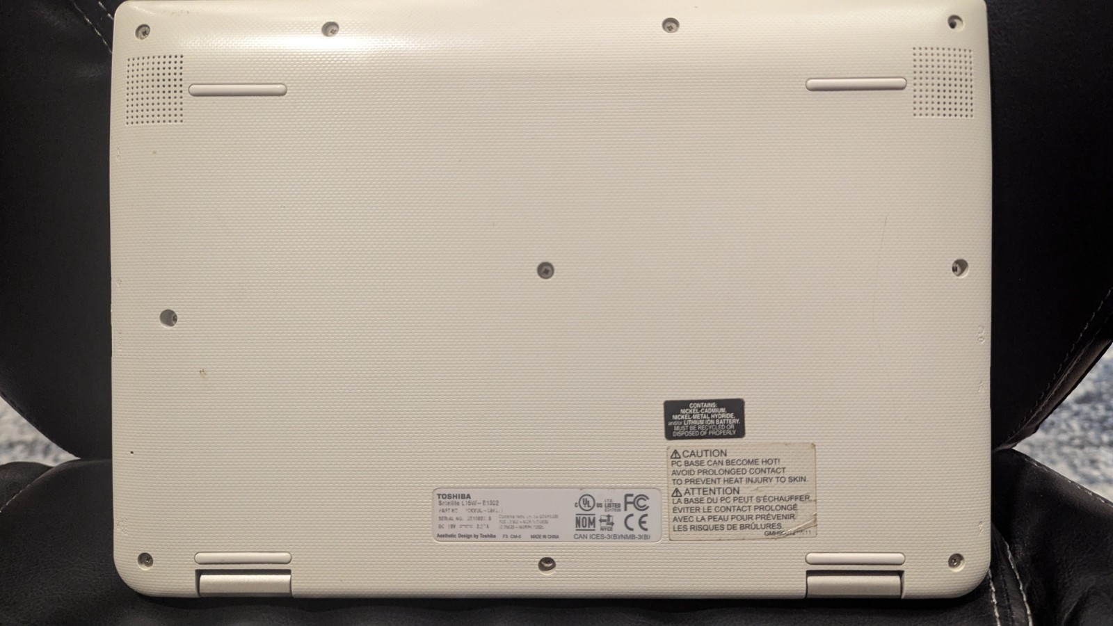 Toshiba Satellite Radius 11 L15W‑B1302 Celeron N2840 4GB No HDD Tested