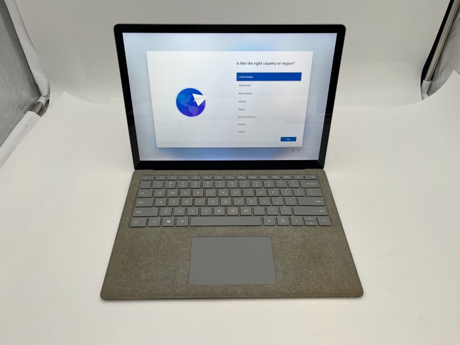 MICROSOFT SURFACE LAPTOP 2 (1769) i7-8650U@1.90GHZ 16GB RAM 512GB NVME WIN 11 PR