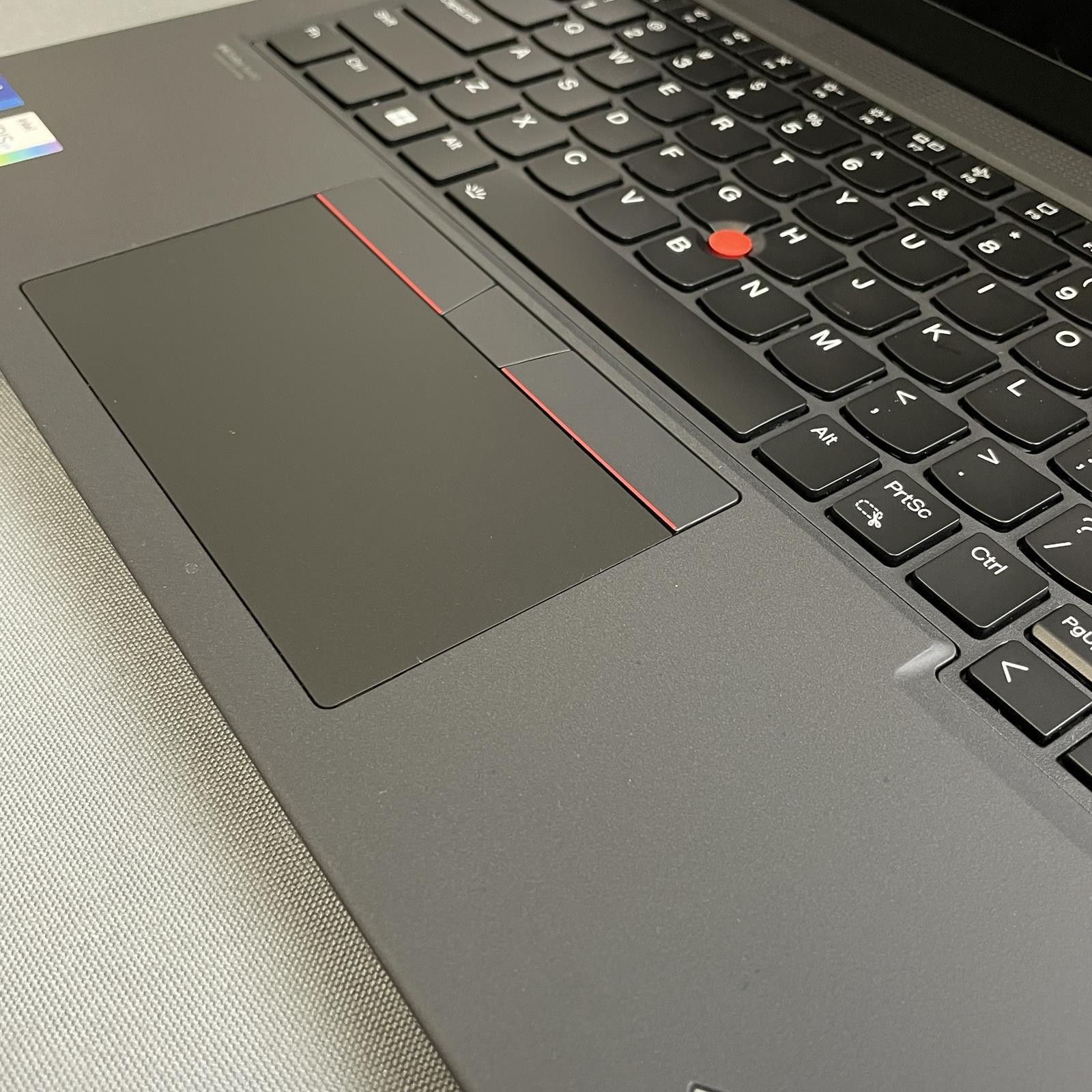 Lenovo ThinkPad T14 Gen 3 14″ FHD+, Core i7-1260P, 16GB, 512GB NVMe, WIn 11 Pro