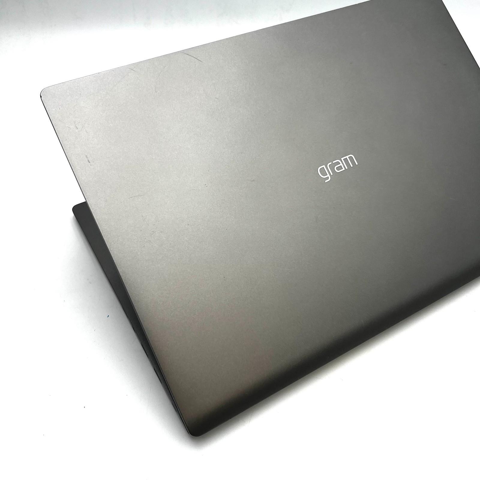 LG Gram 17″ 17Z90N i7-1065G7 16GB RAM 512GB SSD No OS | TESTED USED