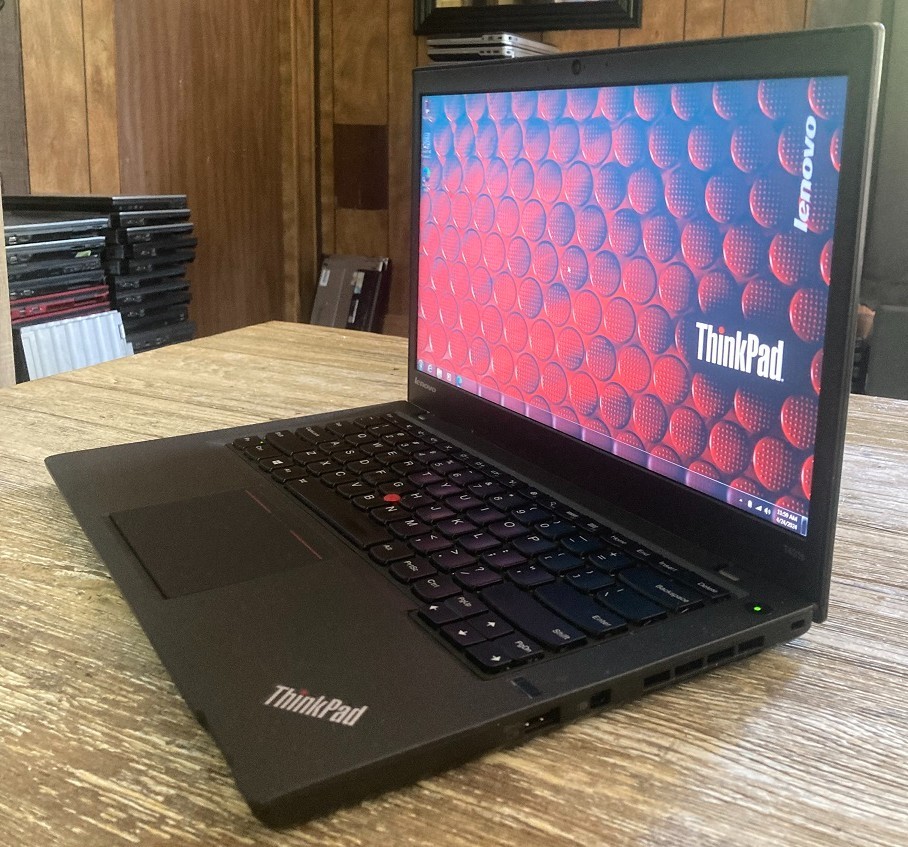 Thin 14.1″ Lenovo T431s Laptop Windows 7 Pro i5 2ghz 8gb 250gb DVDRW BLit Kboard