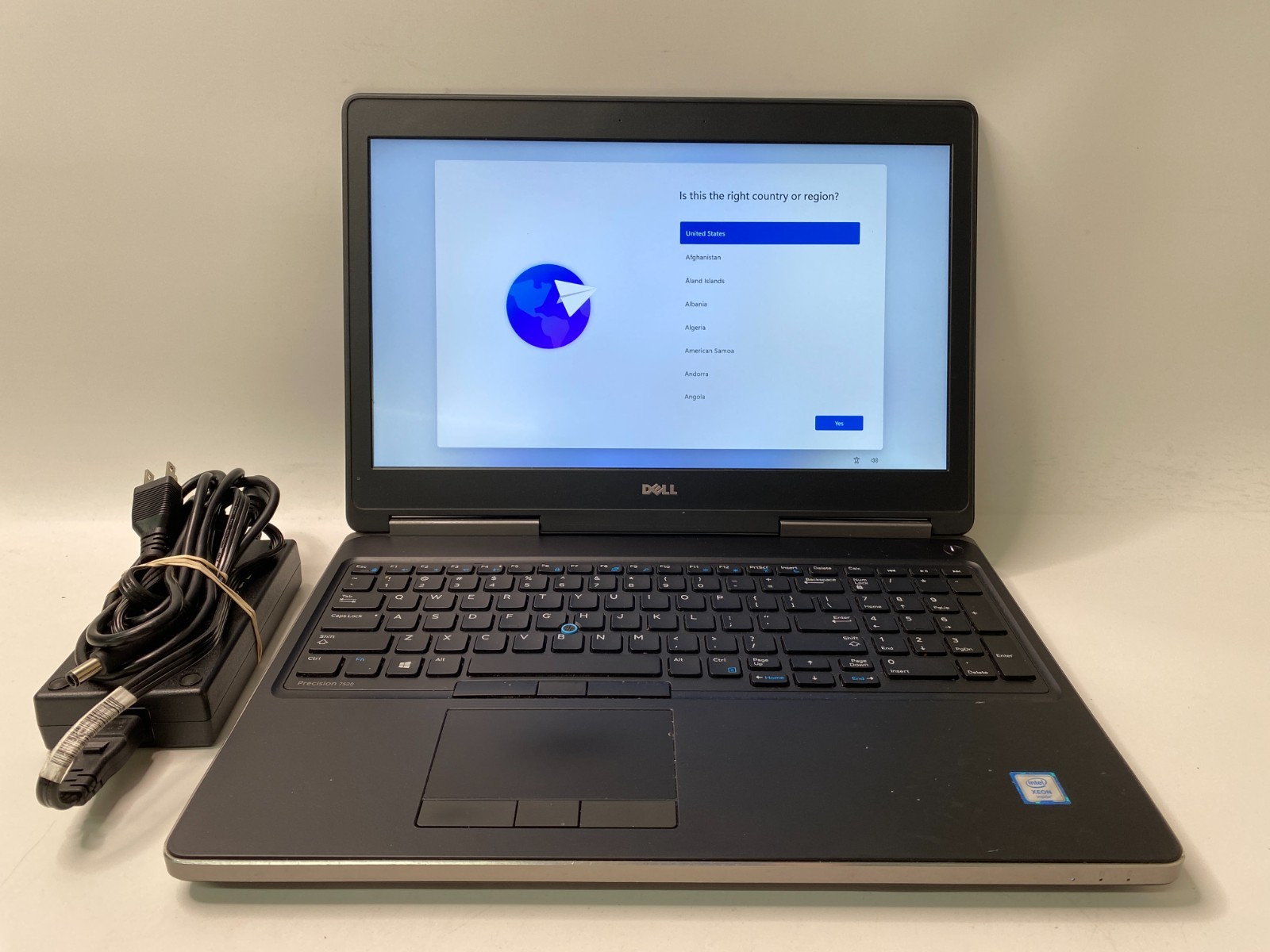Dell Precision 7520 Xeon E3-1505Mv6 32GB DDR4 1TB SSD Quadro M2200 Win11P – Wear
