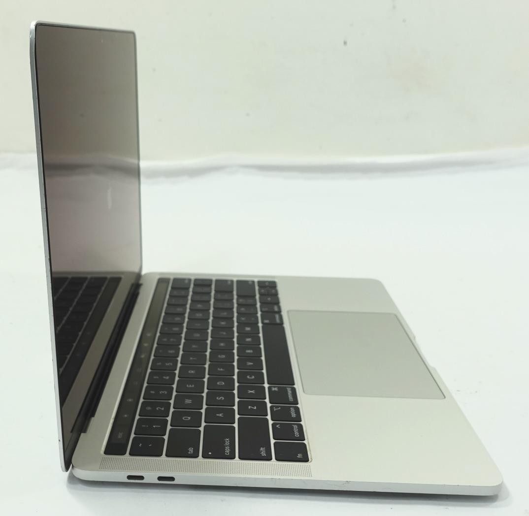 Apple MacBook Pro 2018 A1989 13.3″ Retina i5-8259U 2.3GHz 8GB 256GB Laptop
