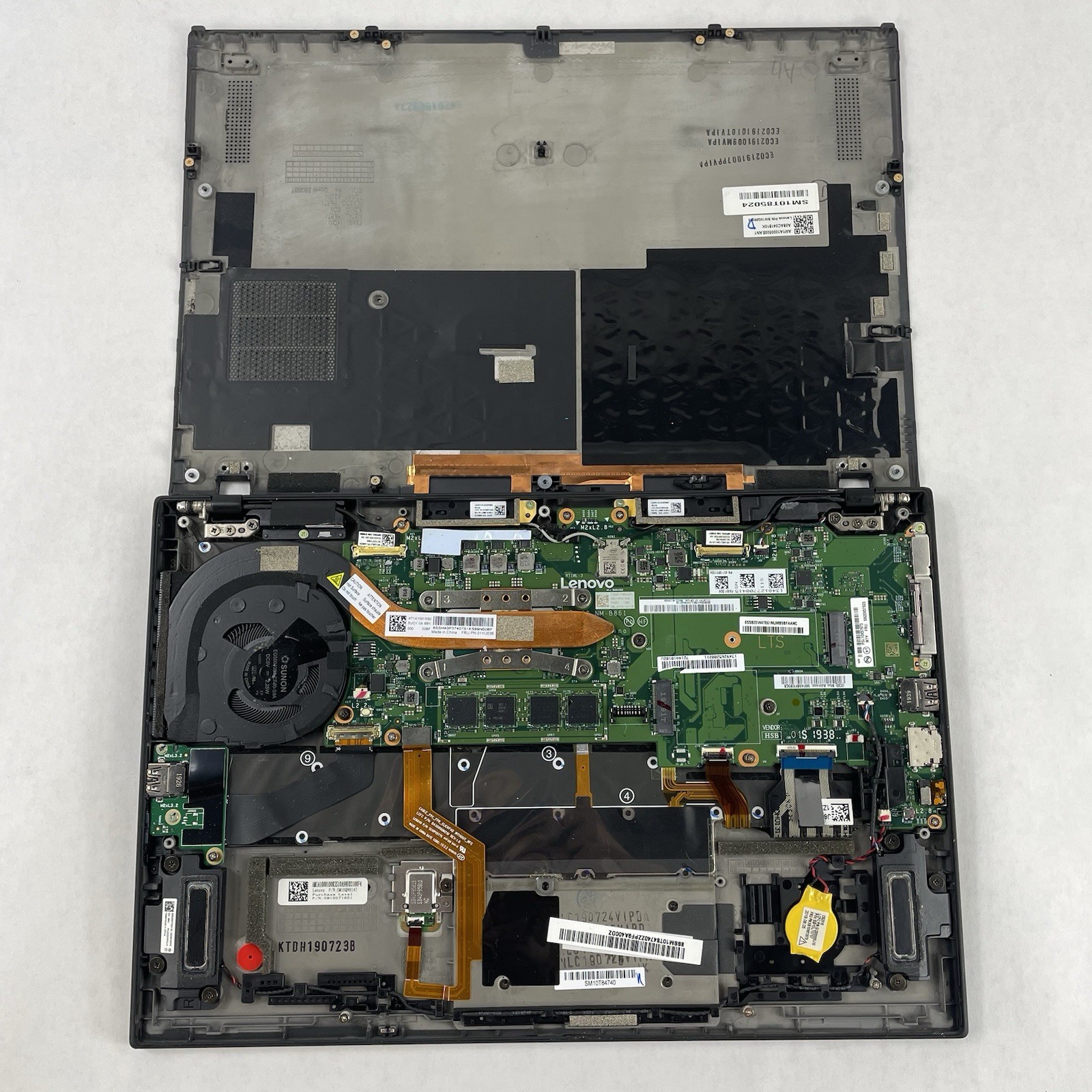 Lenovo ThinkPad X1 Carbon 7Gen i7-8565U 1.80 GHz 16 GB RAM No SSD/OS/AC/Batt