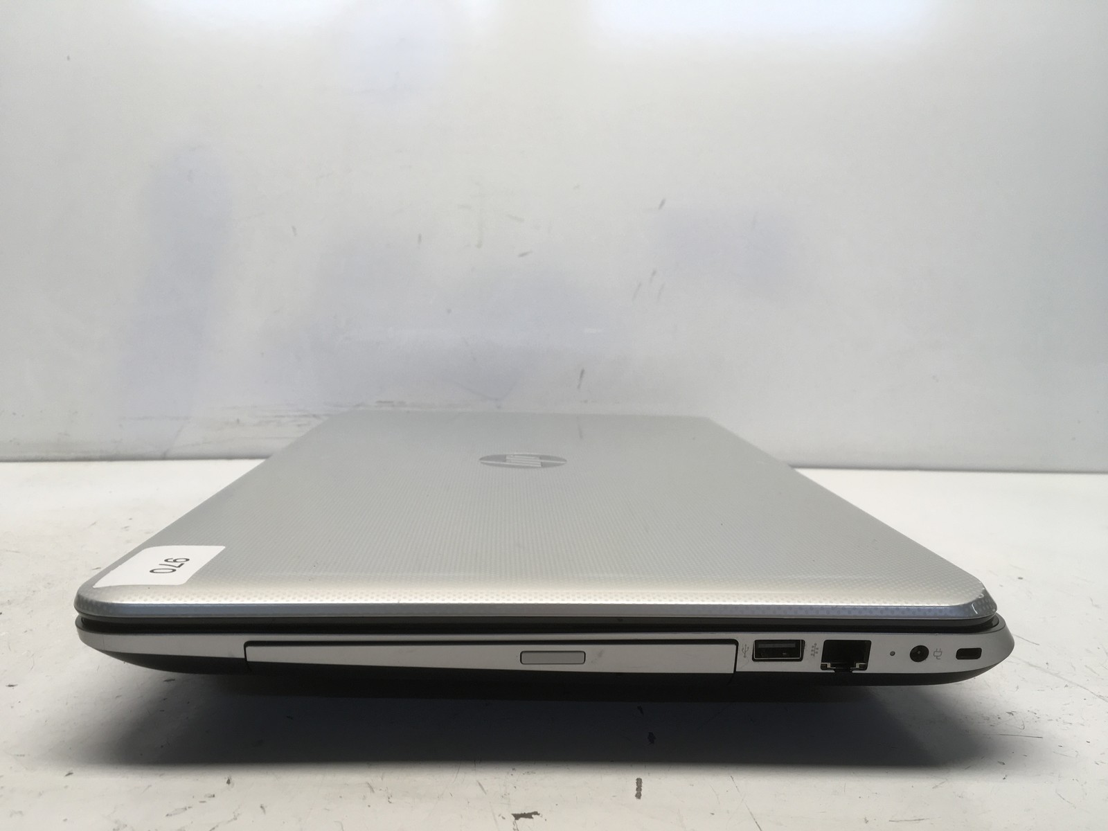 HP Pavilion 17E020US Intel i3-3110M 2.4GHz 1 GB NO HDD No Batt
