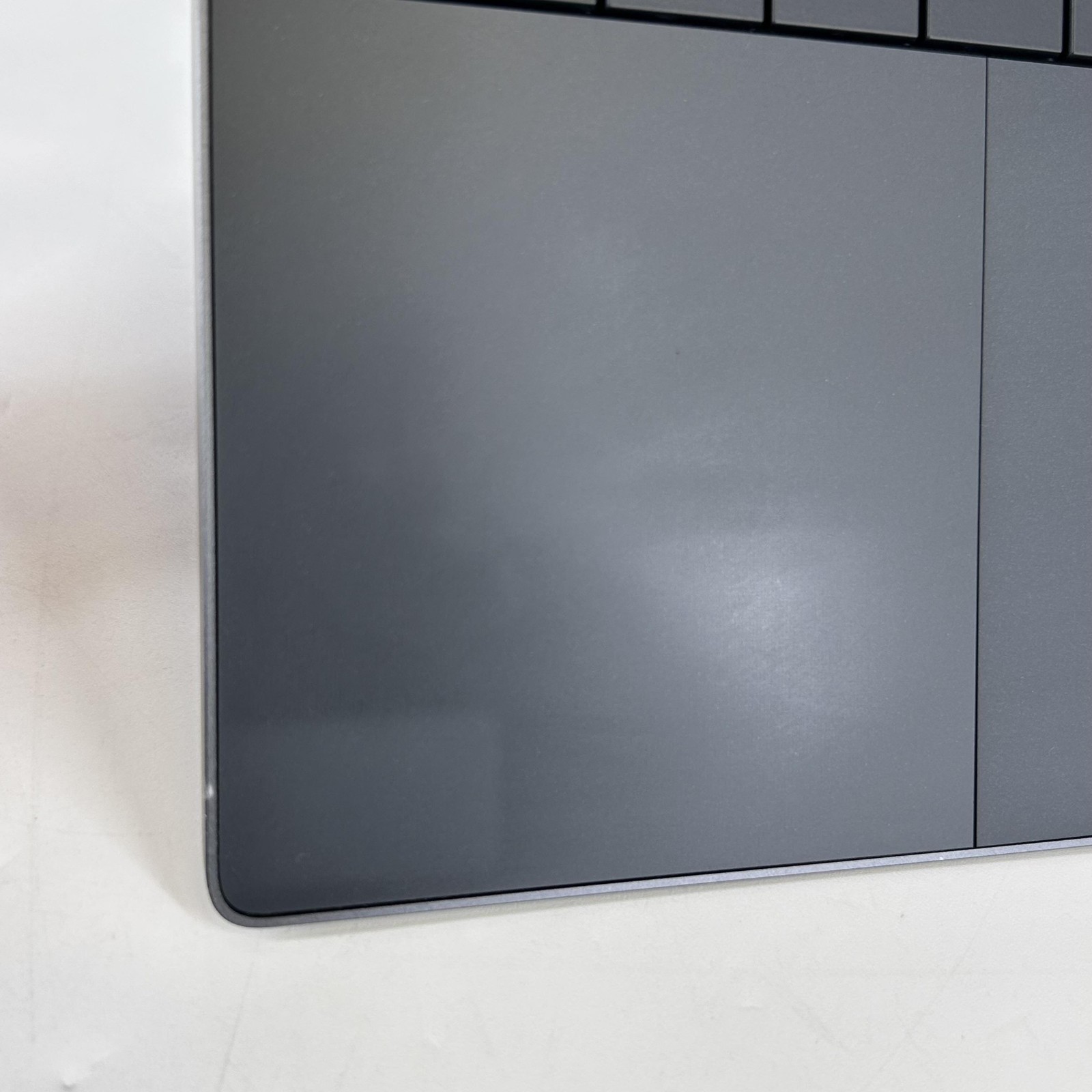 Dell Latitude 9450 (2-in-1) 14 2K TOUCH 2.1 GHz Ultra 7 165U 32GB 256GB SSD Good
