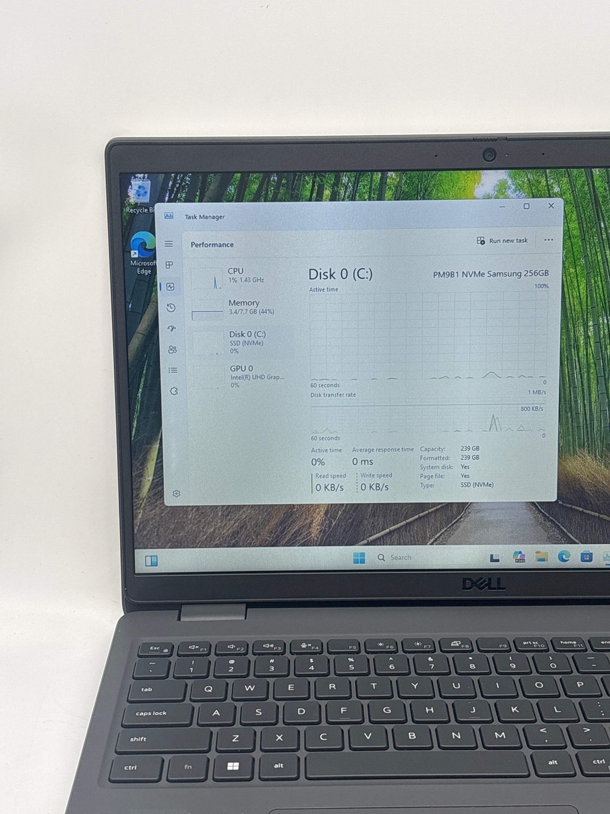 Dell Latitude 3540 15.6″ Intel Core i5-1335U 8GB RAM 256GB SSD Black – Used