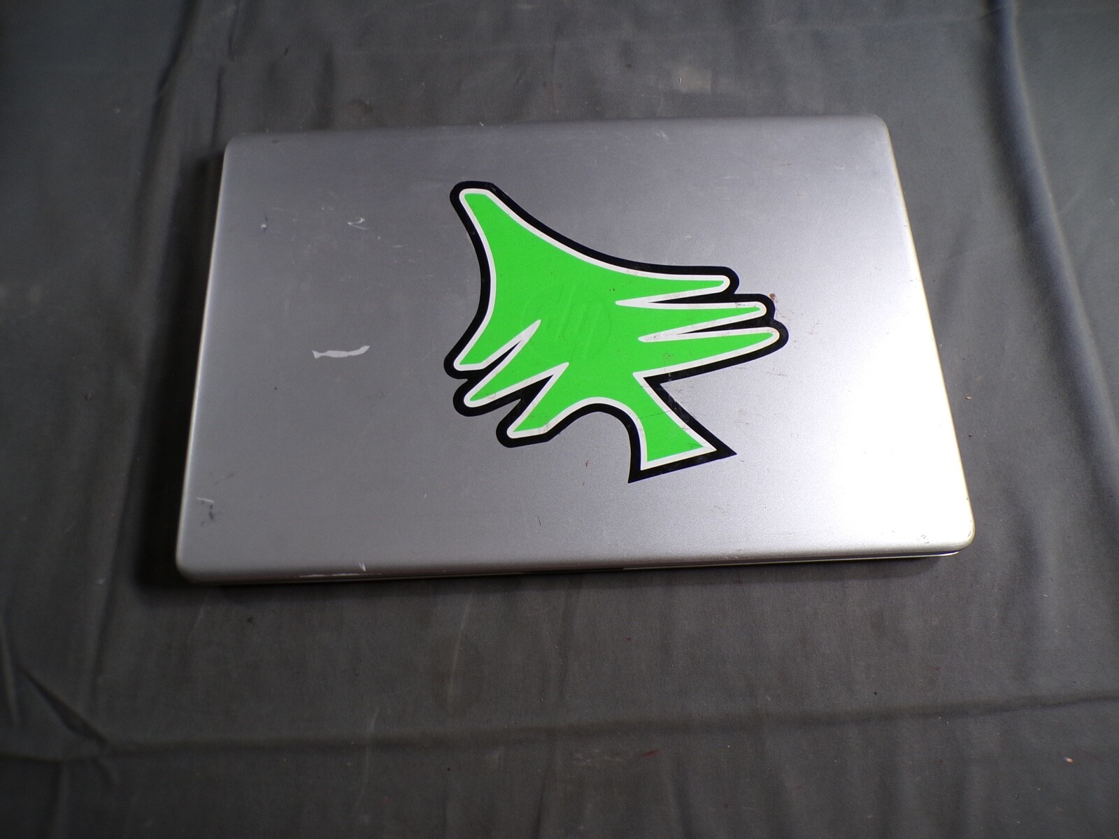 HP LAPTOP i5-1035G1 INTEL CORE i5-1035G1 8GB RAM **NO HD/ NO CADDIE/ NO OS