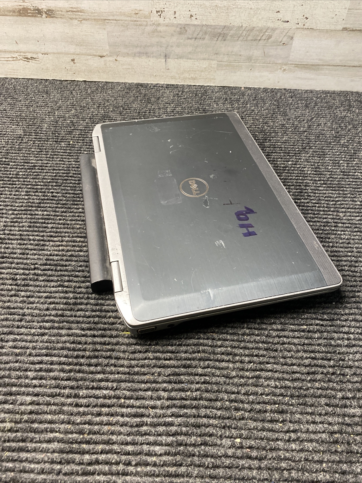 *FOR PARTS* Dell Latitude E6320 Core i5-2520M@2.50GHz,4GB RAM, NO HDD