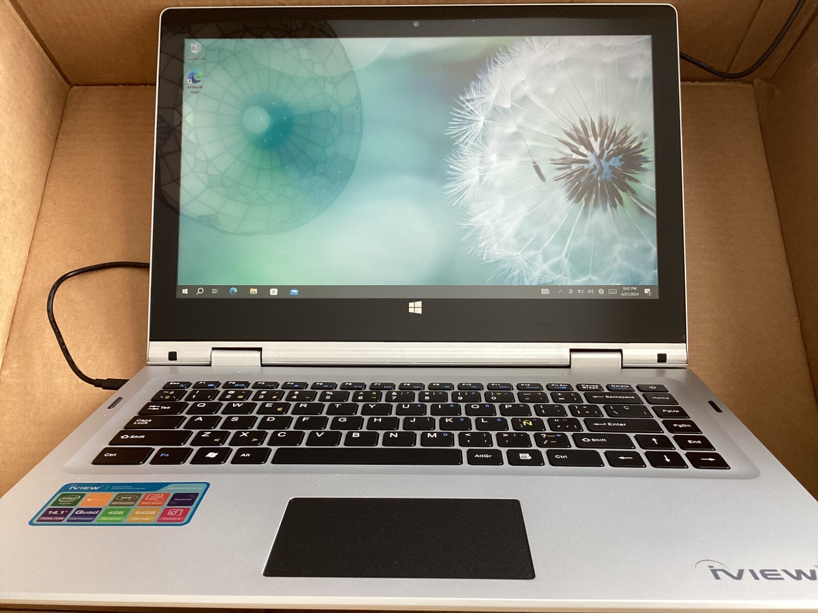 Iview Convertible 2-in-1 Laptop 14 FHD IPS Touchscreen 4GB 64GB SSD Win 10 PRO