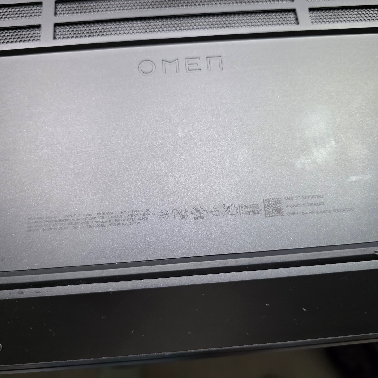 HP Omen 17.3″ 1080P 144Hz i7-13700HX 16GB 1TB SSD RTX 4060 140W 8G DDR6 Fast SH