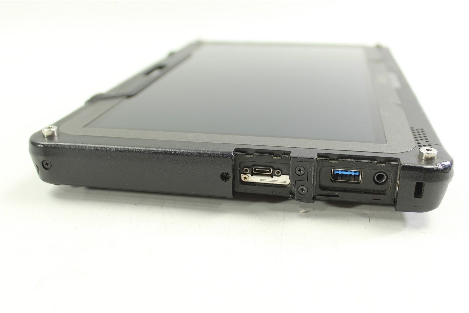 Getac F110 G6 Rugged Tablet 11.6″ i5-1135G7 2.4GHz 256GB SSD 8GB RAM NO OS