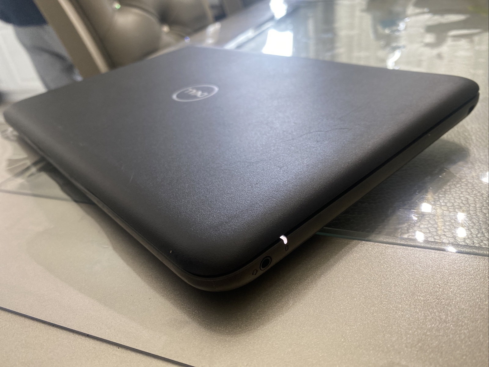 Dell latitude 3190 14 inch Intel Celeron N4100 CPU 1.10 GHz 4.0 GB RAM