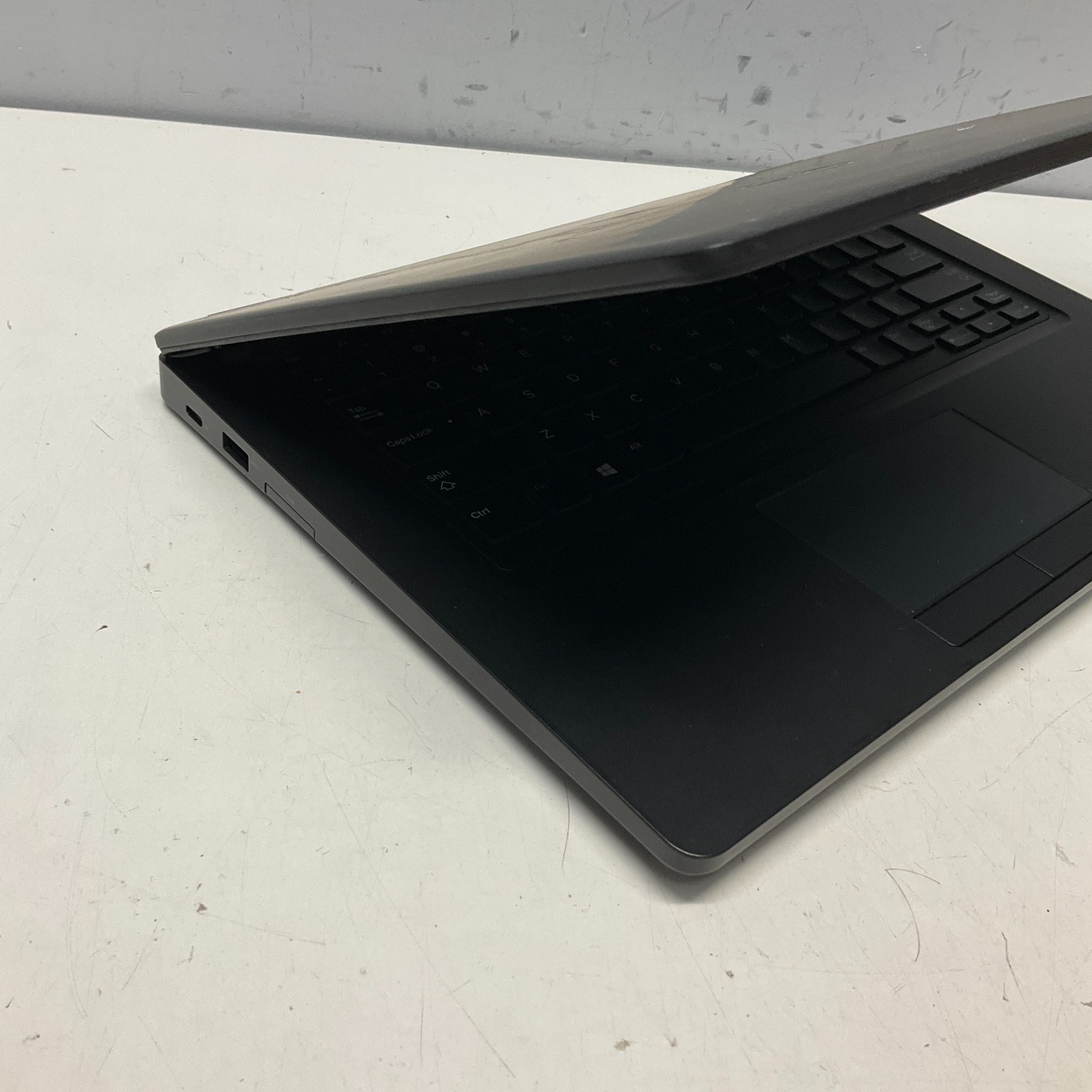 Dell Latitude 5490 14″ Intel i5-8350U 1.7GHz 8GB 500GB HDD Win 11 Pro NO BATT