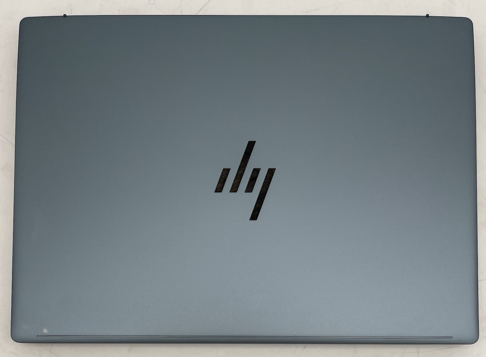 HP Pavilion Plus 14″ Laptop 14z-ey000 w/ AMD Ryzen 5 7540U 3.2GHz CPU & 16GB RAM