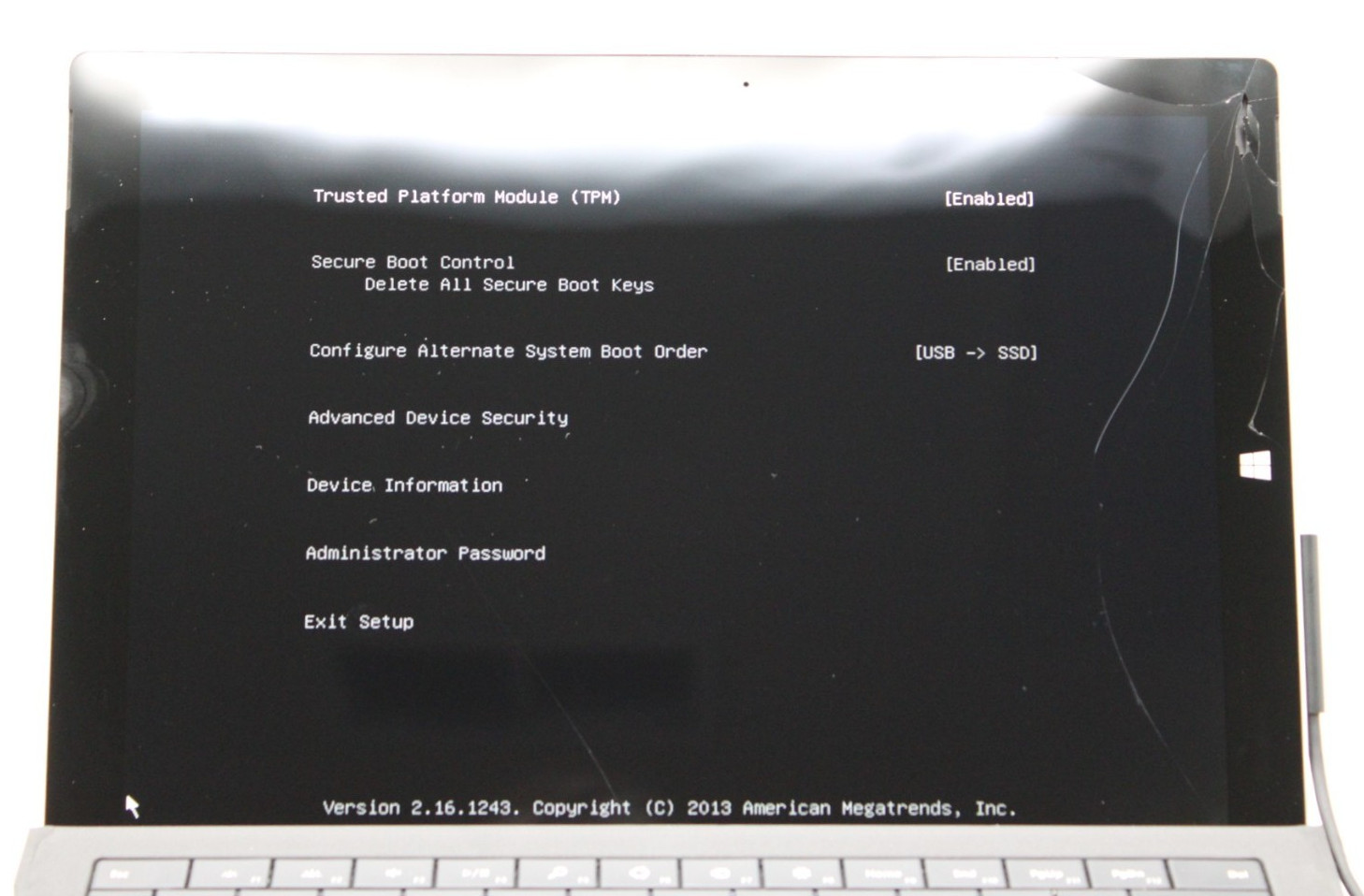 Microsoft Surface Pro 3 i5-4300U@1.9GHz 8GB DDR3 128GB Internal NO OS *PRTS/RPR*