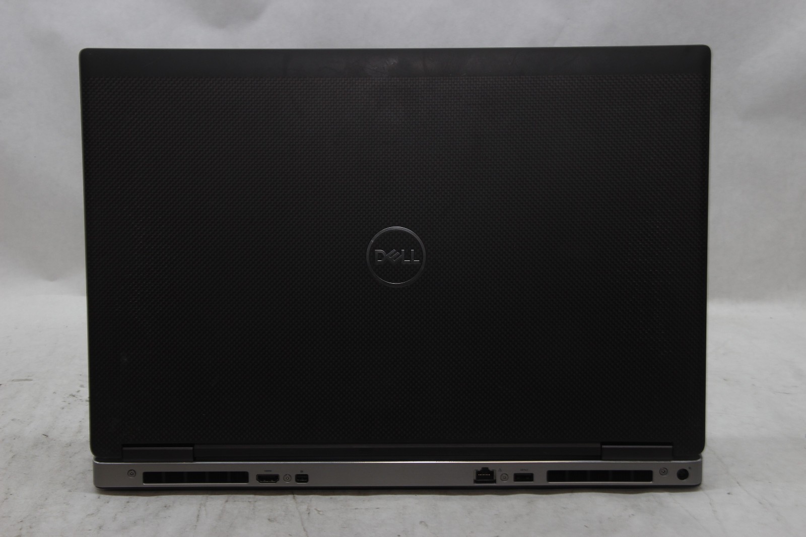 Dell Precision 7740 17″ Laptop i9-9880HK 32 GB RAM 256 GB SSD Win 11 w/Charger