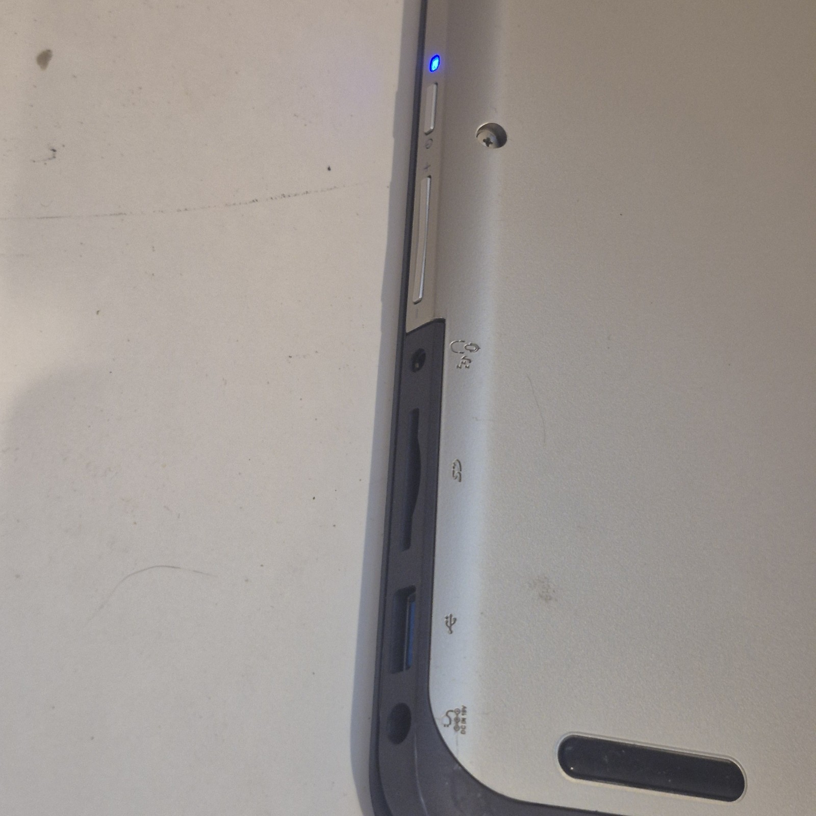TESTED WORKS Toshiba Satellite Radius P55W-B5224 i7-4510U 8GB Convertible Tablet
