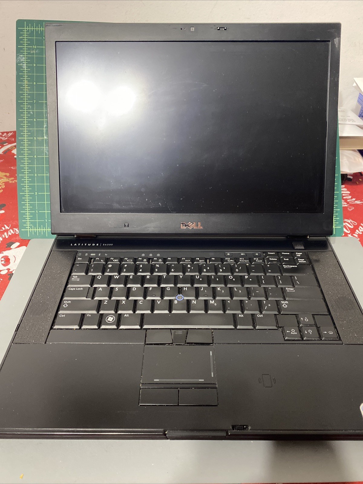 Dell Latitude 15.4″ Laptop PP30L Intel Centrino For Parts Or Repair No HDD