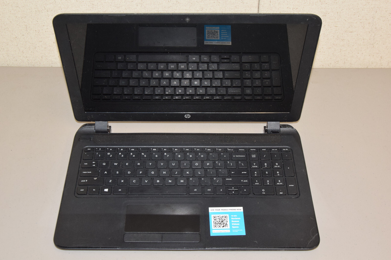 Dead Junk HP Pavilion 15-f305dx 15.6″ Laptop Incomplete AS IS Parts Repair