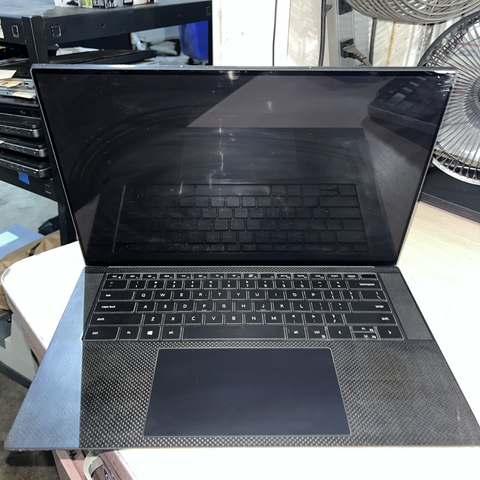 DELL PRECISION 5550 INTEL CORE I7-10850H 8GB RAM NO HD