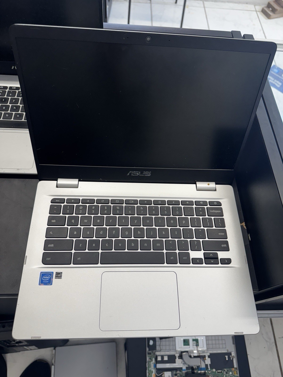Asus Chromebook C423NA ( C423na-wb04 ) NO POWER x2