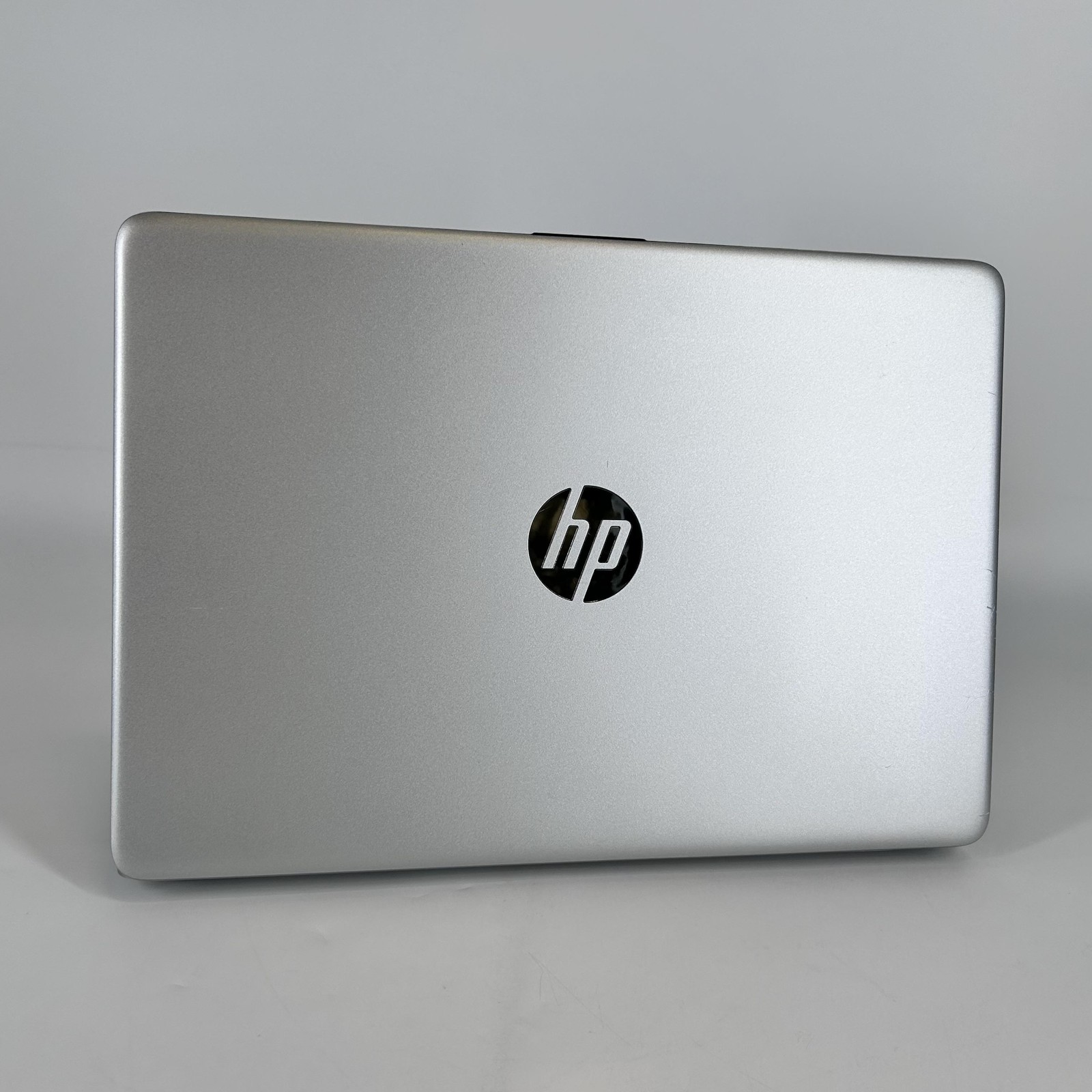 HP Notebook 14 HD TOUCH 2.6 GHz Ryzen 3 3200U 8GB 256GB SSD Good