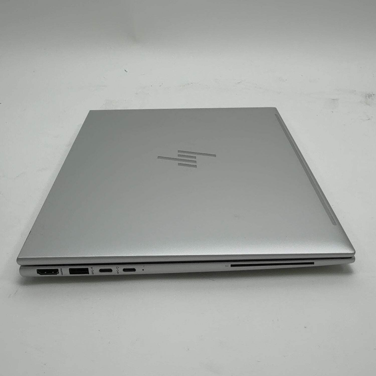 Broken HP EliteBook 845 G9 14″ ryzen 5 pro 6650u 2.9GHz 16GB RAM 256GB SSD READ
