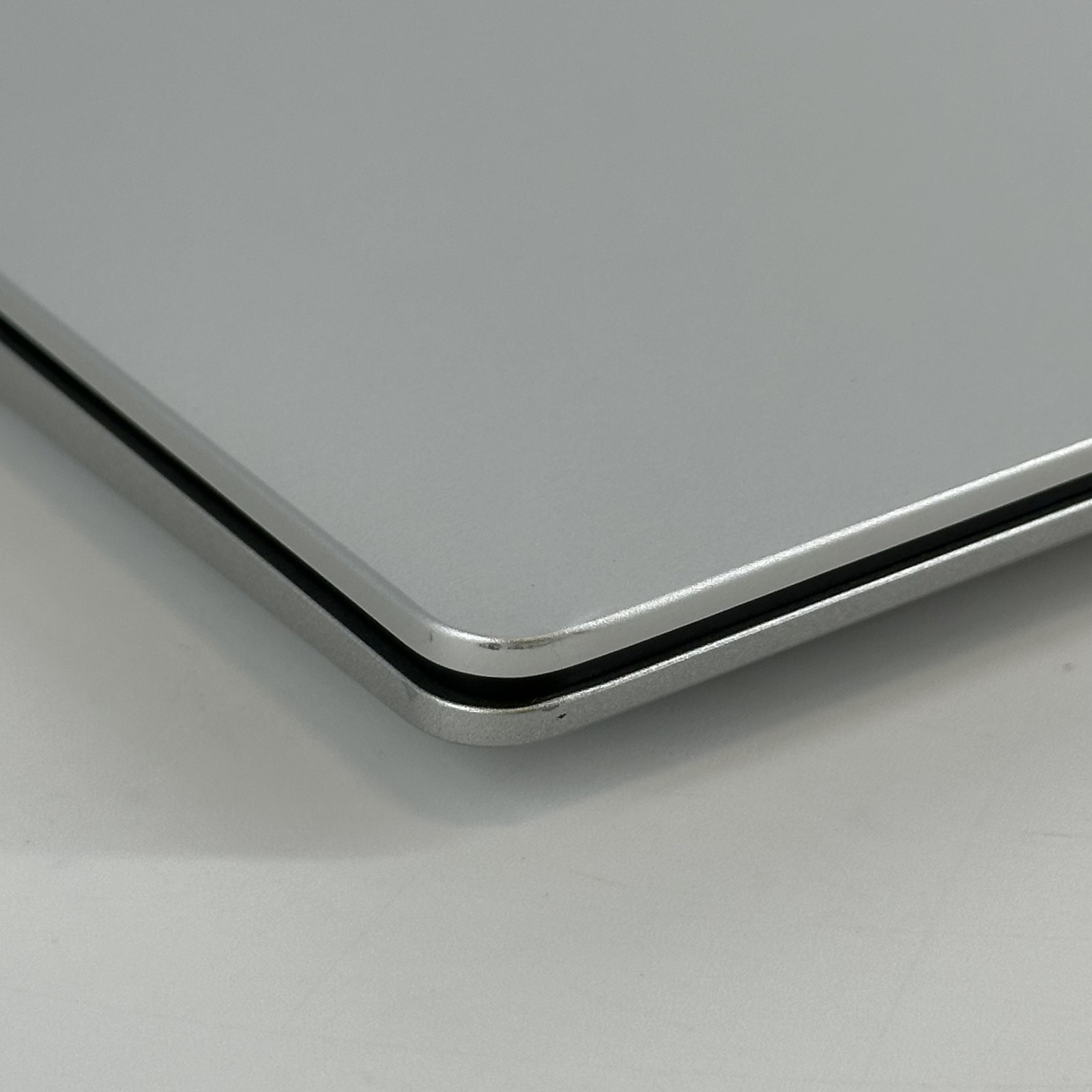 Dell 15 DC15250 Platinum Silver FHD 1.7 GHz i7-1355U 16GB 512GB SSD Very Good