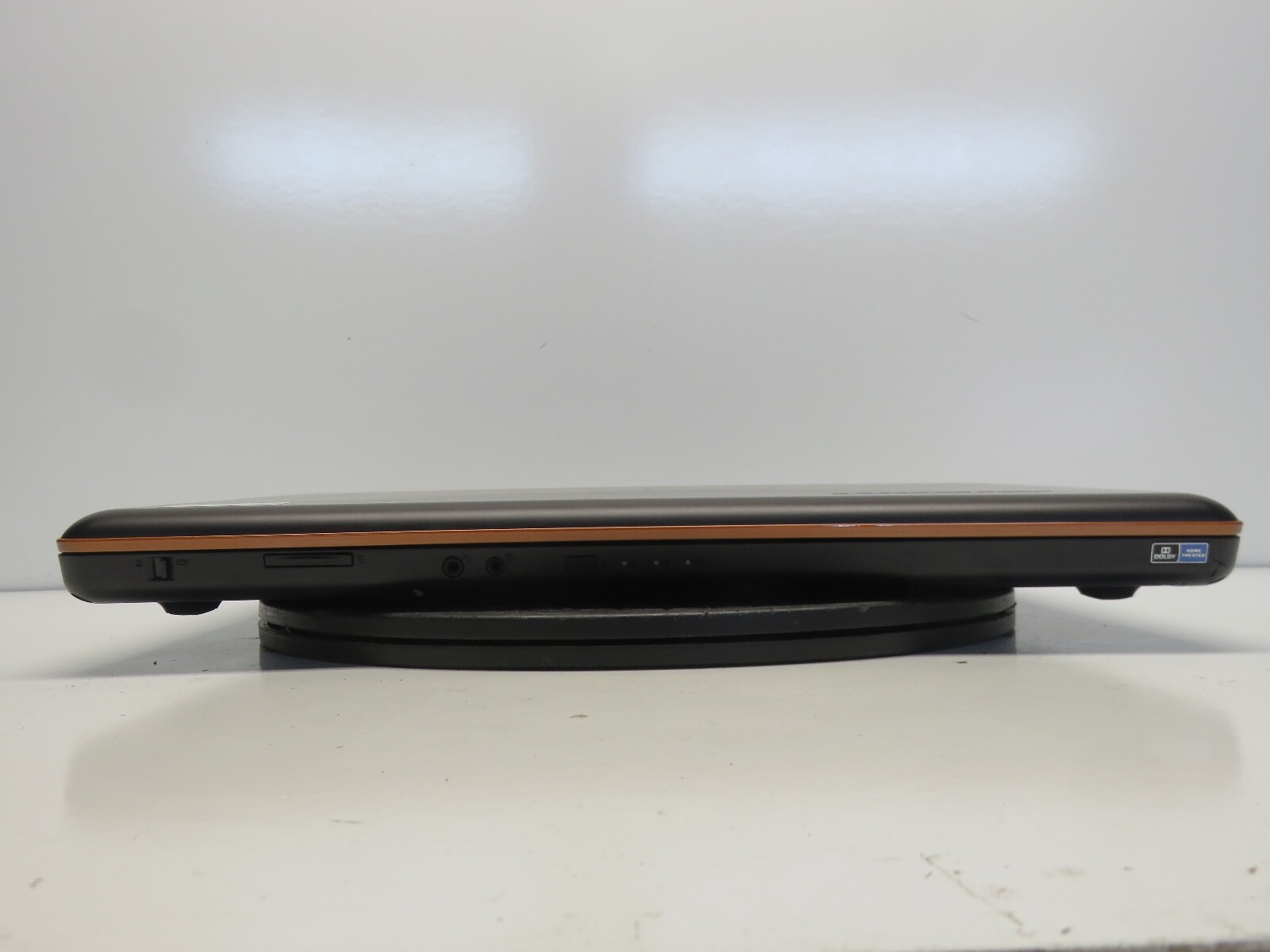 Lenovo IdeaPad Y550 Intel Celeron Core 2 Duo T6600 2.2GHz 2 GB NO HDD No Batt