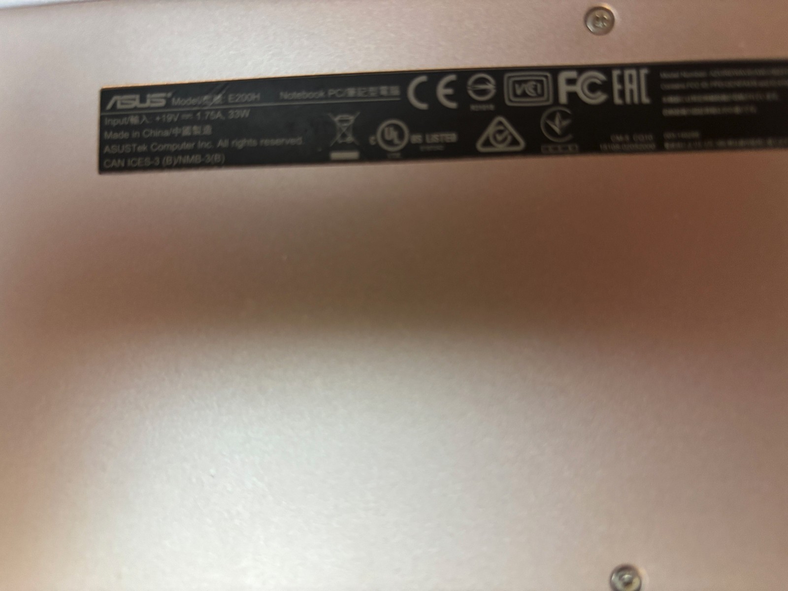 ASUS E200HA 11.6 in (32 GB,‎1.44 GHz intel_atom,1.44 GHz) Notebook/Laptop – Gold