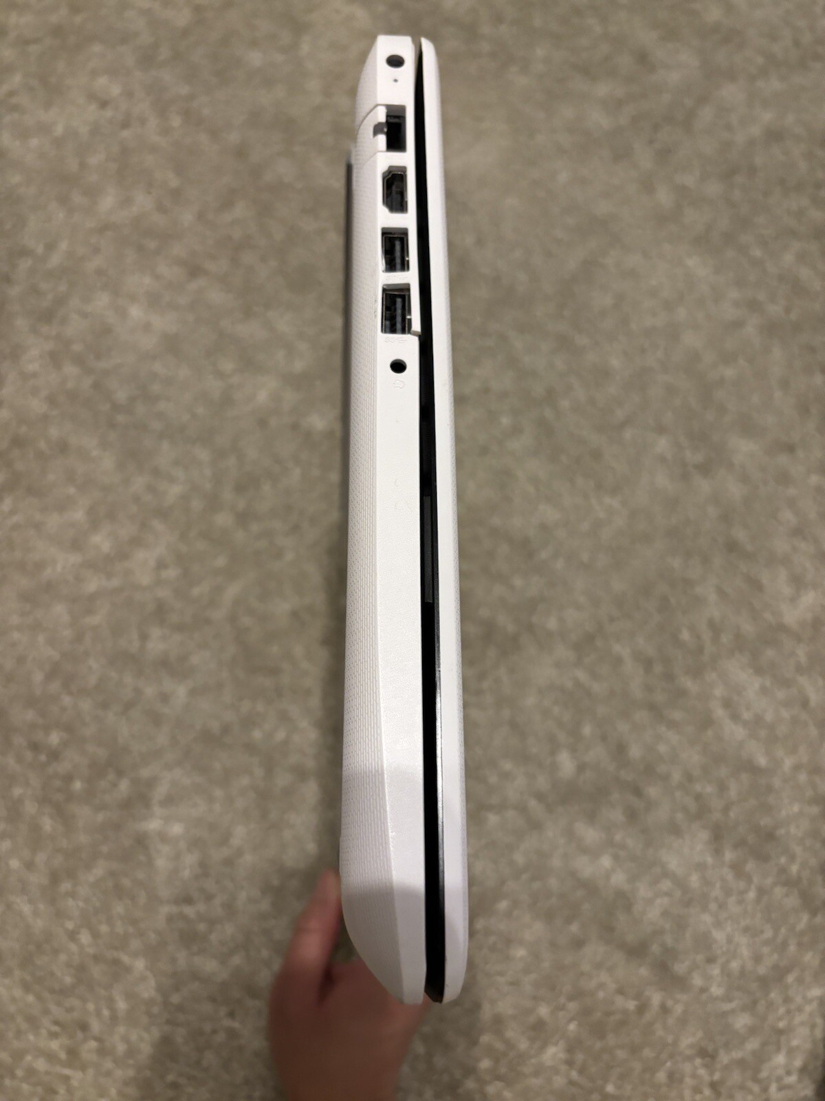 HP 15.6 Notebook – 15-da0043nr White 2019