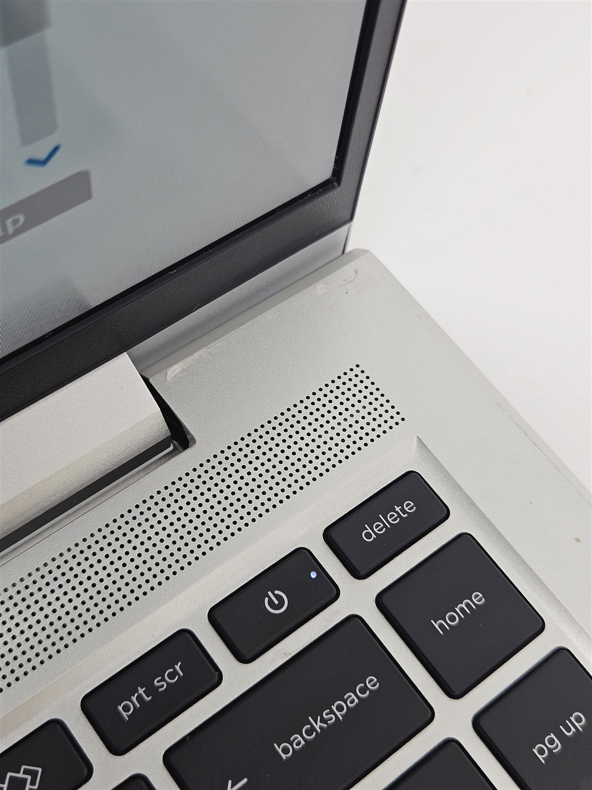 HP EliteBook 640 G10 i5-1345U 1.6GHz 512GB SSD 16GB 14″ Wi-Fi 6E Silver