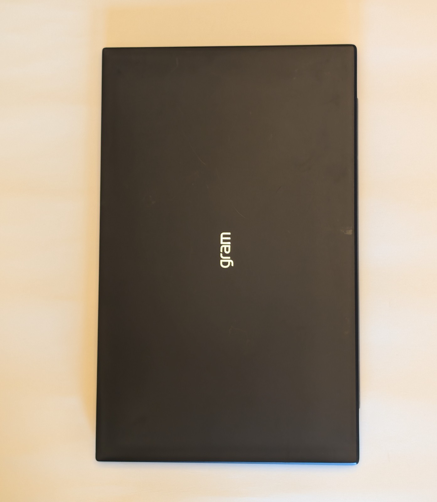 LG Gram 15” 15Z95P i7‑1195G7/ 32GB – 1TB SSD/ Intel Iris Xe/ Windows 10. ~400~