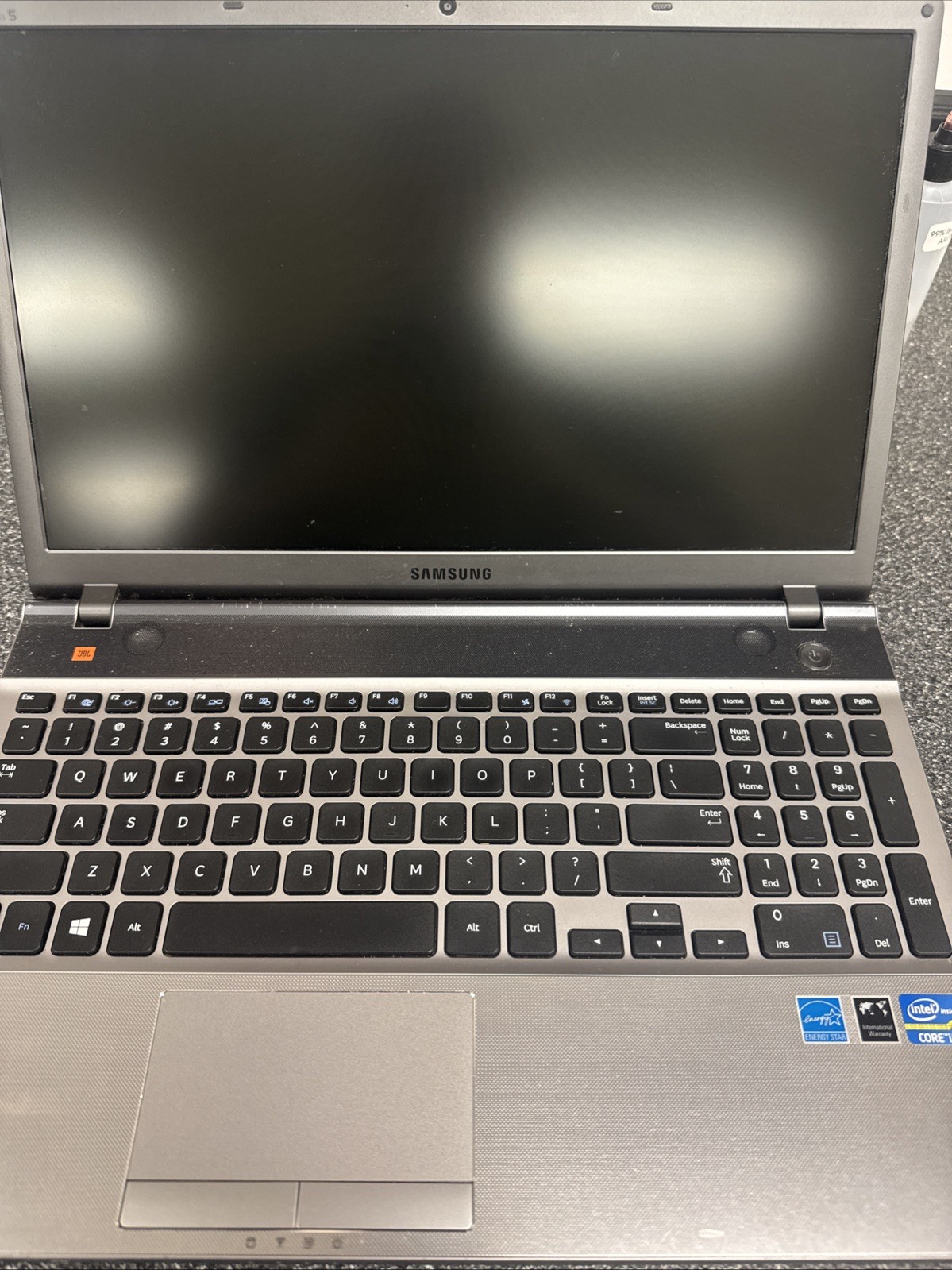 Samsung NP550P5CL / Intel Core i5-3230M @ 1.90GHz BATTERY NOT TESTED!!!!!!