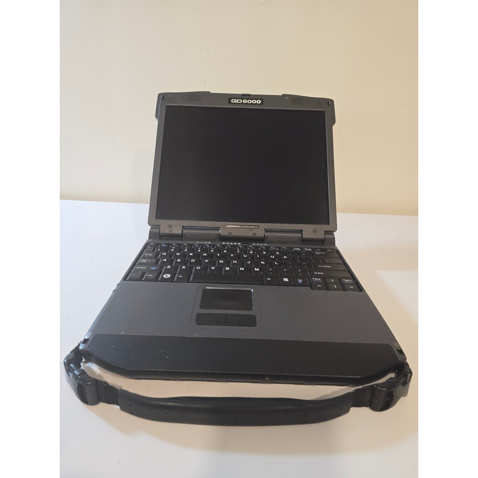 GENERAL DYNAMICS GD6000 Rugged Laptop Intel Core 2 Duo 2GB RAM NO HDD Boots BIOS