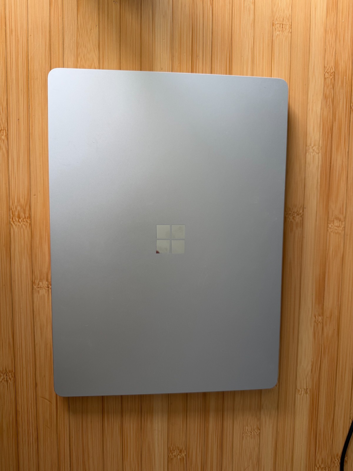 Surface Laptop 7th edition 15″ Snapdragon. 16GB RAM. 238GB SSD