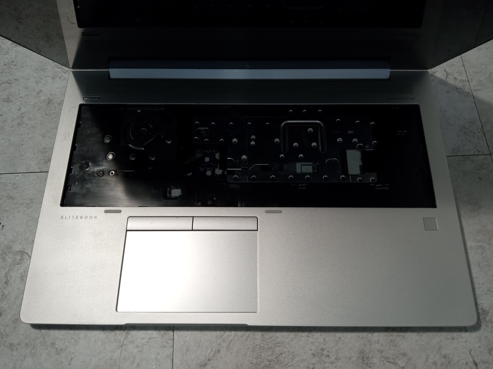 HP Elitebook 850 G5 15.6″ Laptop Intel Core i5 PARTS OR REPAIR -FM