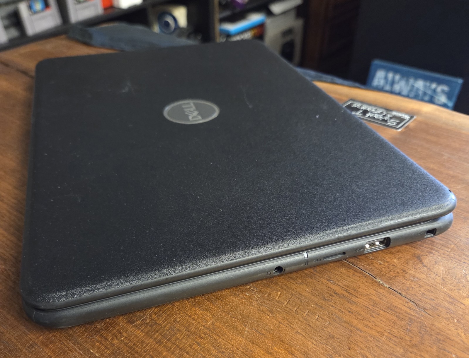 Dell LATITUDE 3310 13.3 TOUCH i3-8145U 2.1Ghz 4GB RAM 256GB SSD Win 11 Laptop