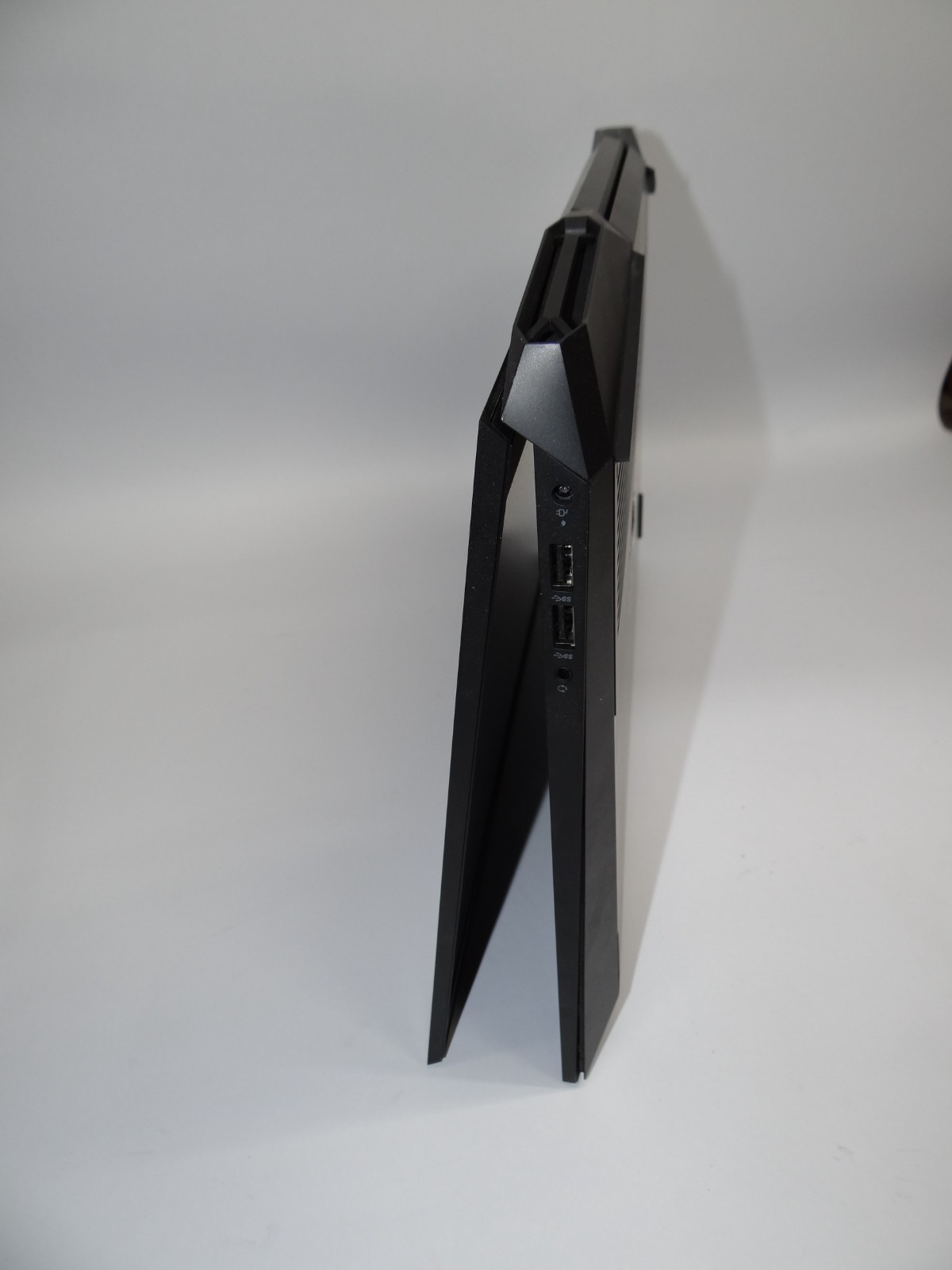 HP PAVILION 17T-CD100 – Powers ON – NO VIDEO OUTPUT Nvidia GTX 10th Gen i-Series