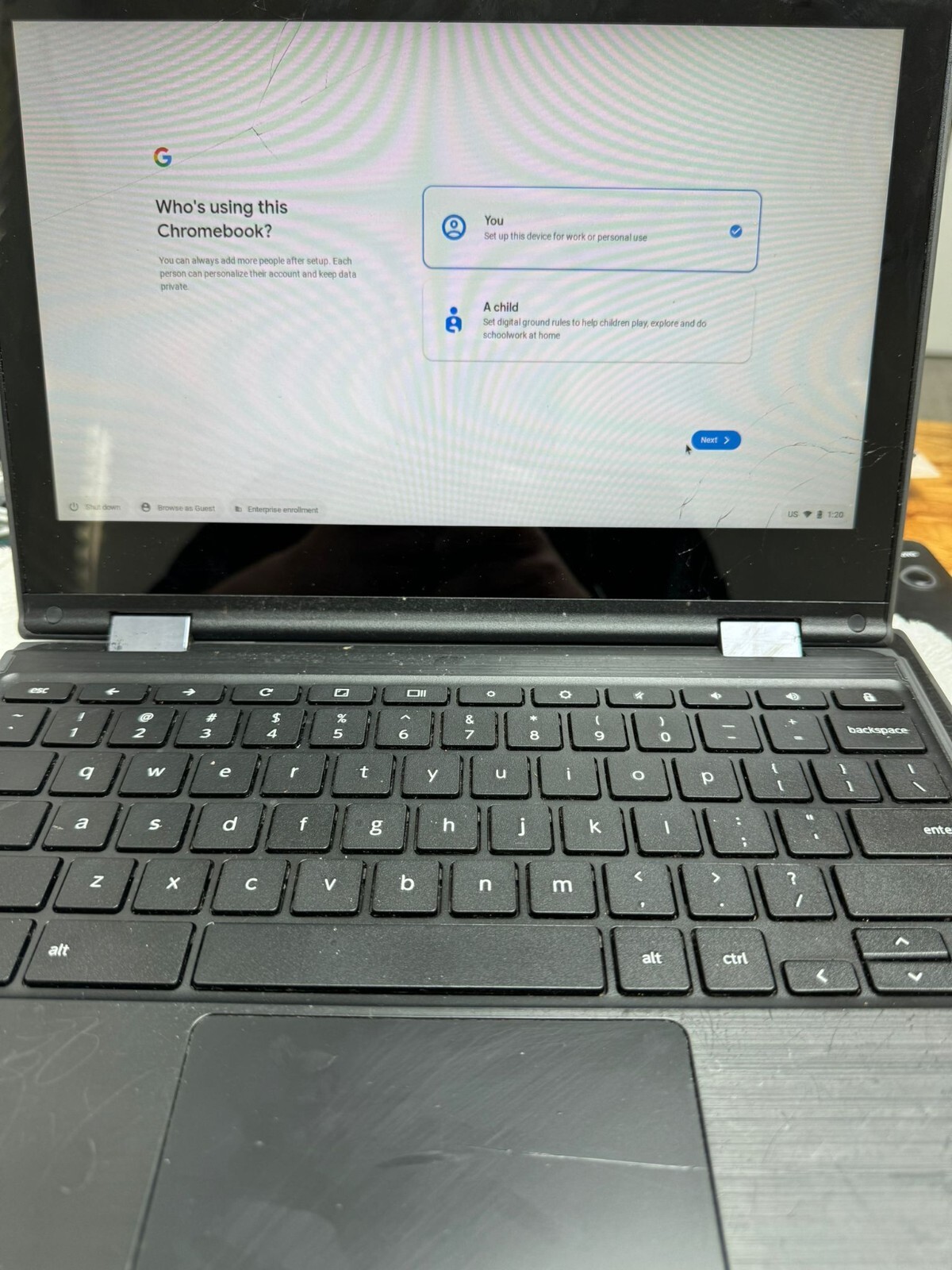 Lenovo 300e Chromebook 2nd Gen 2-in-1 Touch MediaTek 4GB 32gb SSD *SEE PHOTOS*