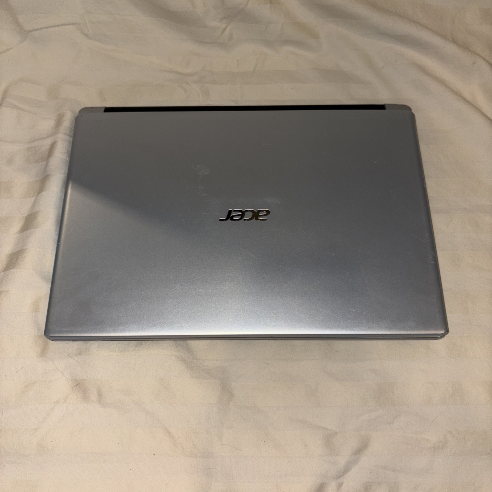Acer aspire v5-471p-6467 14″ Notebook – i5-3337U 1.8 GHz, 6 GB, 500 GB, Win 10