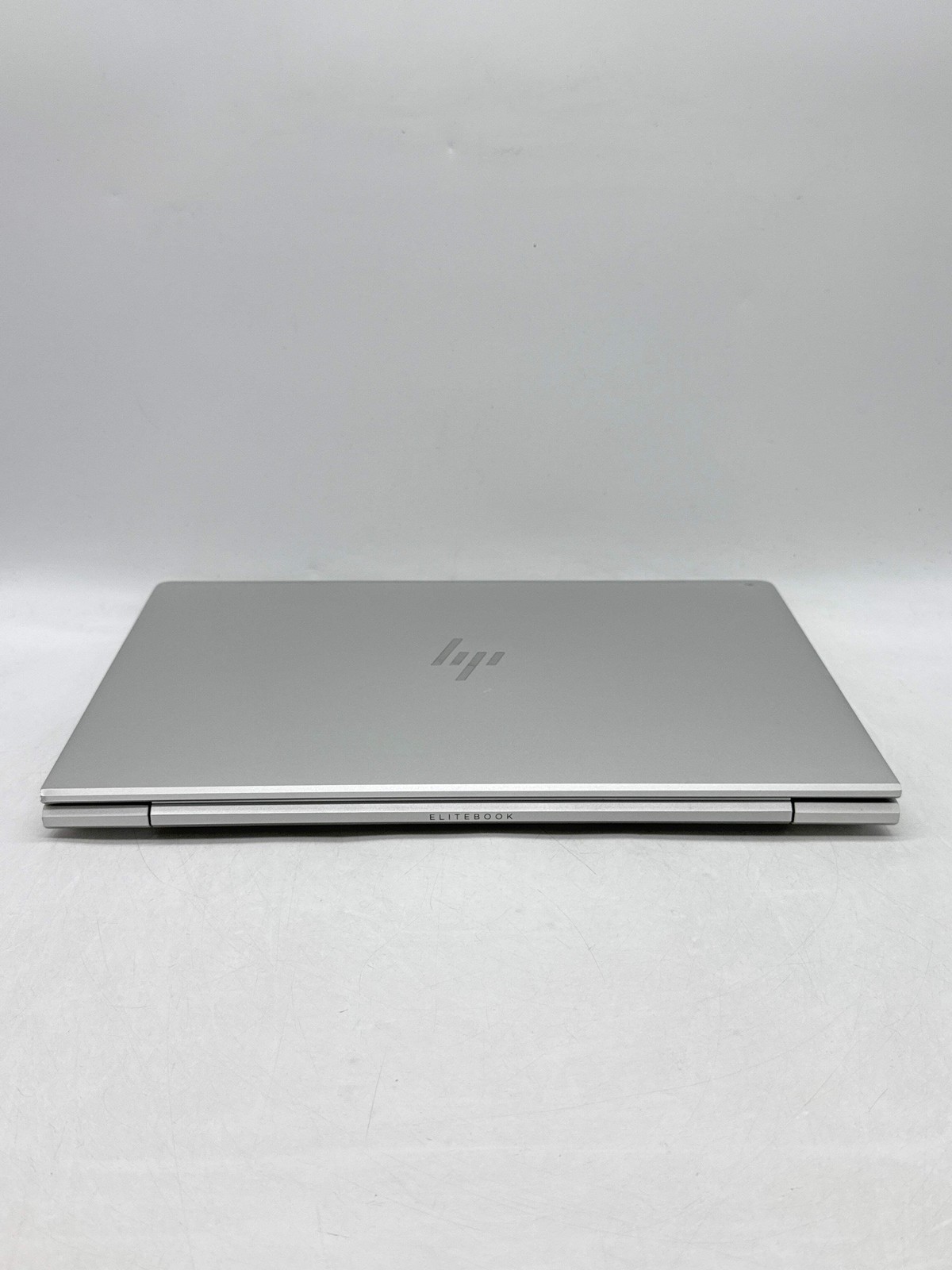 HP EliteBook 640 G10 14.0″ FHD Touch Core i5-1335U 1.30GHz 256GB SSD 8GB RAM