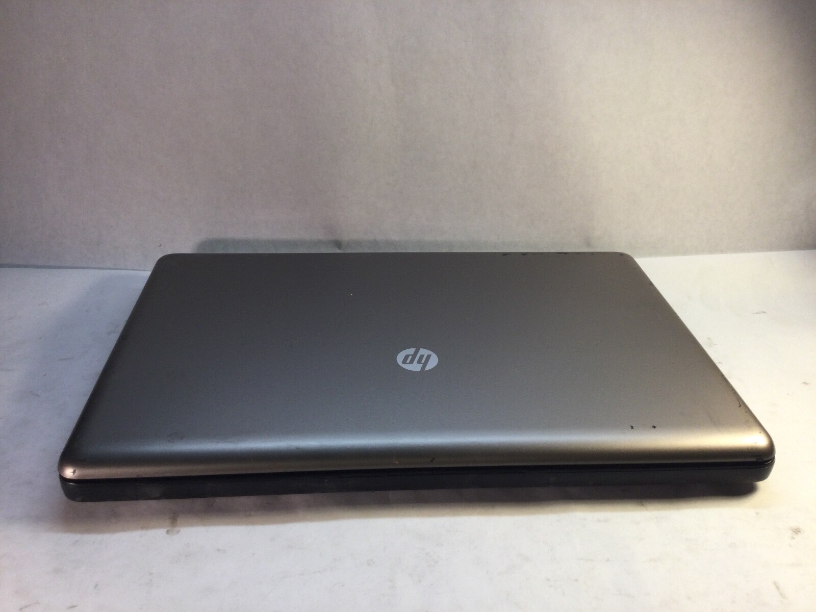 HP 635 15″ Laptop AMD E-300 Radeon HD -BOOTS/BROKEN BATTERY LATCH- MZ